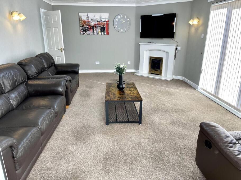 5-Bedroom Cottage In Healing, Grimsby Экстерьер фото